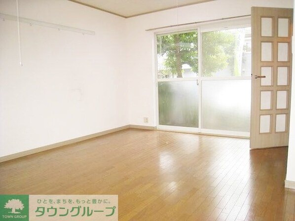 ブリージングタウン百草園の物件内観写真